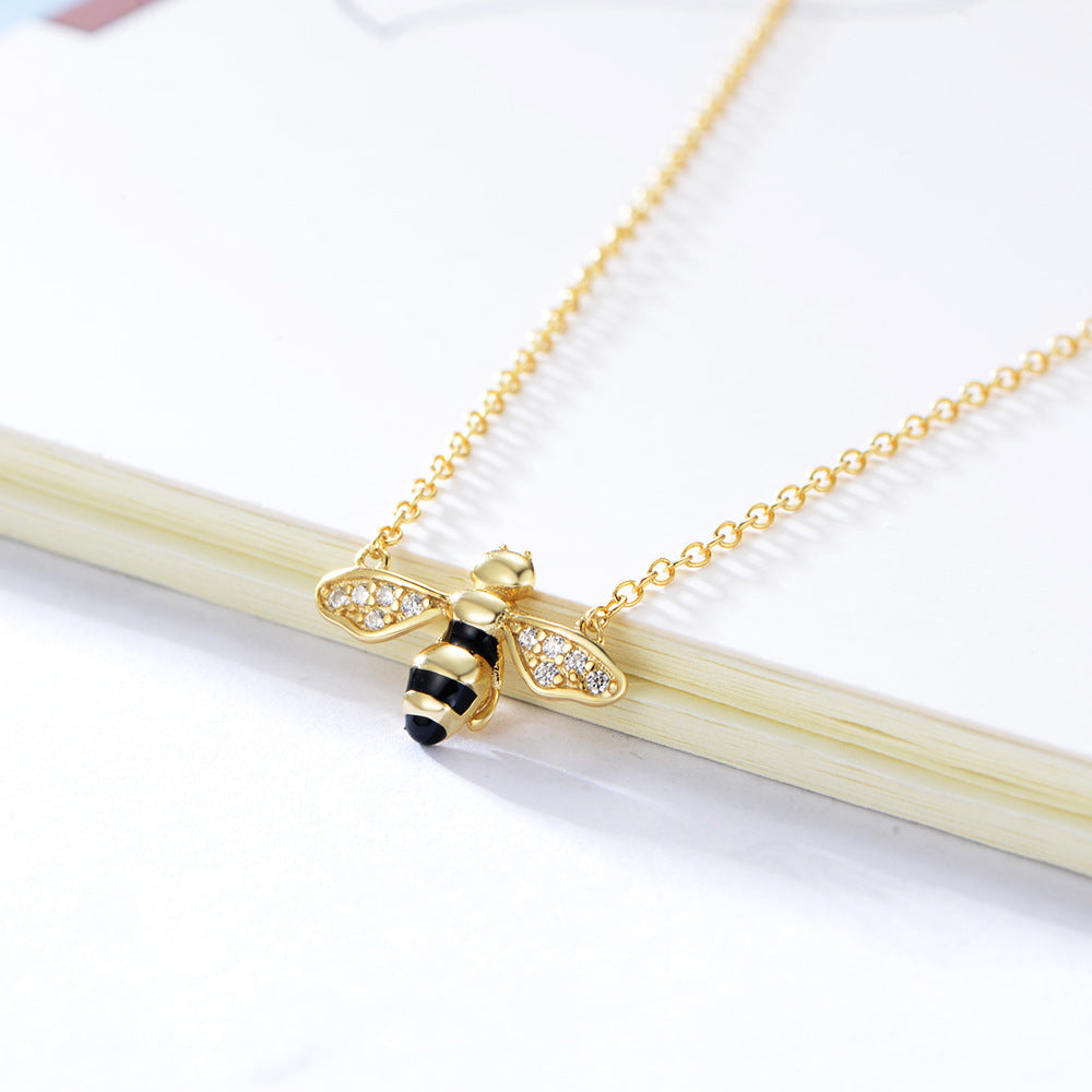 Little Bee Pendant Silver Collarbone Necklace for Women