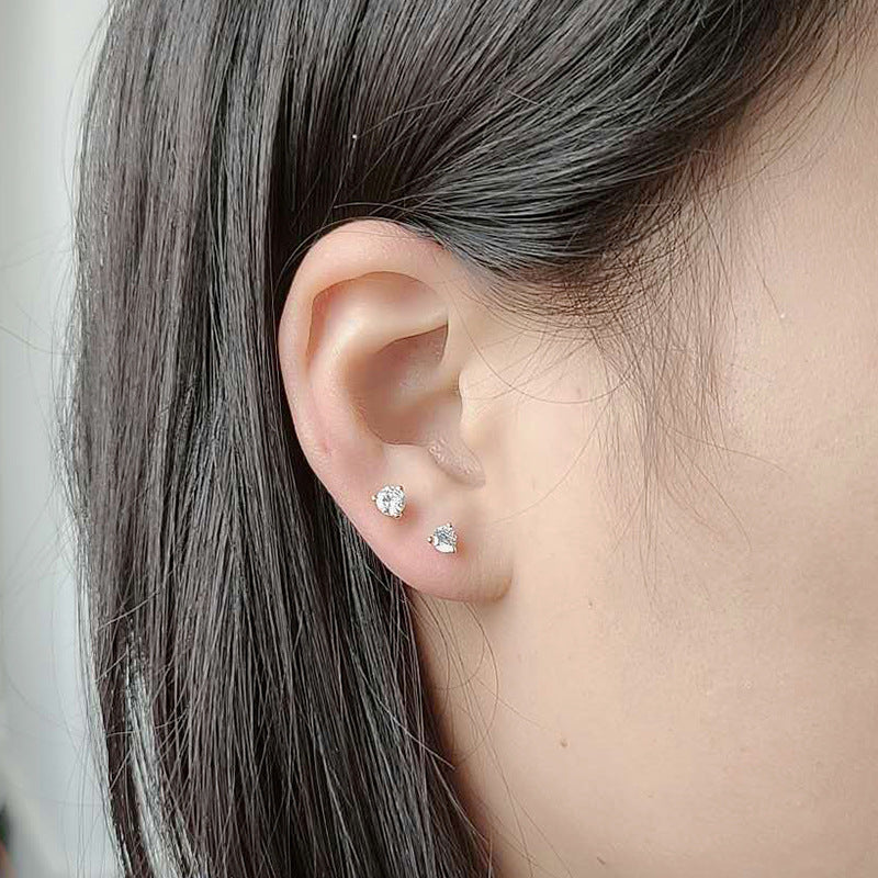 Three Prongs Round Zircon Silver Studs Earrings for Women