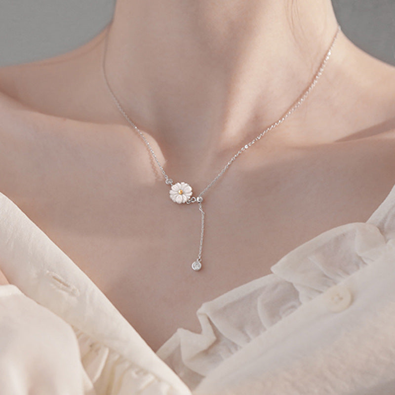 Daisy Flower Zircon Tassle Silver Necklace for Women