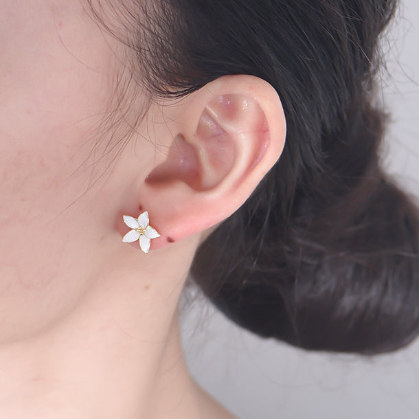 Retro Flowers Silver Studs Earrings for Women