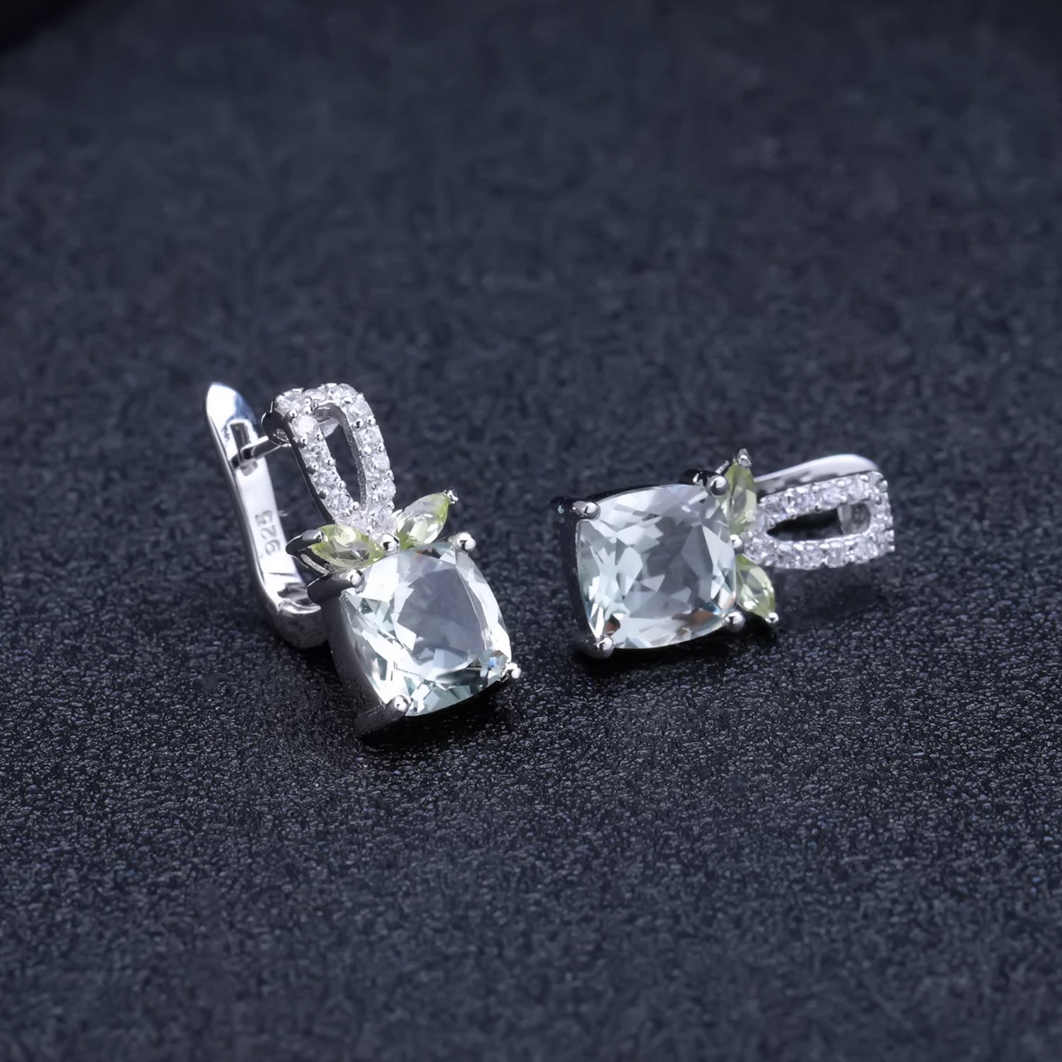 Fashion Luxurious Design Inlaid Natural Green Crystal Square Silver Studs Earrings for Women