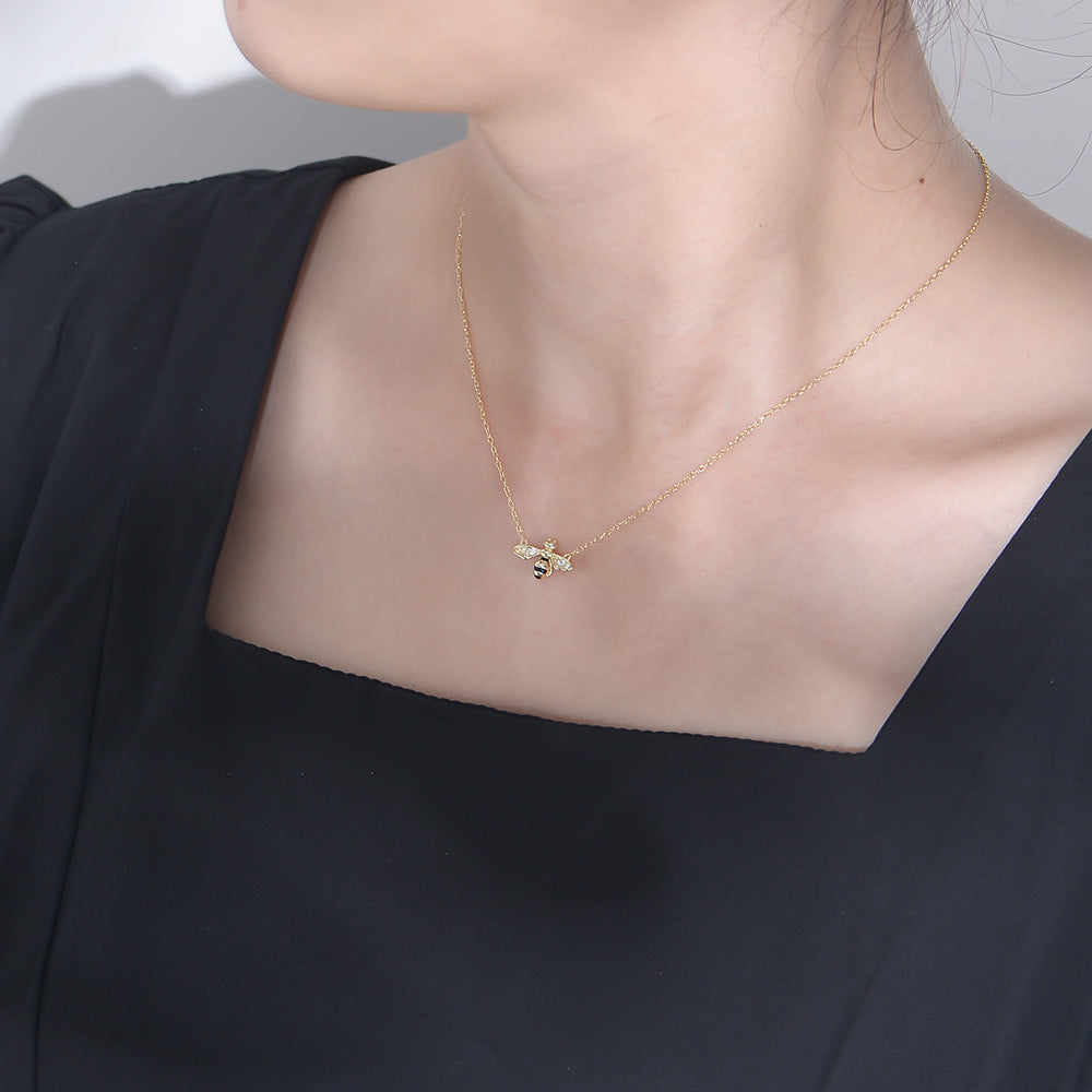 Little Bee Pendant Silver Collarbone Necklace for Women