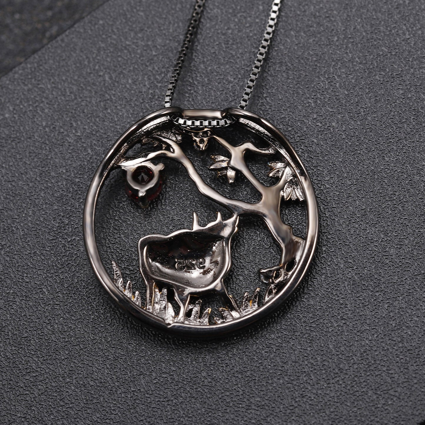 Chinese Style Elemen Designt Zodiac Series Ox Natural Gemstone Pendant Silver Necklace for Women