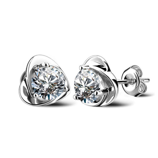 Three Prongs Round Zircon Heart Silver Studs Earrings for Women