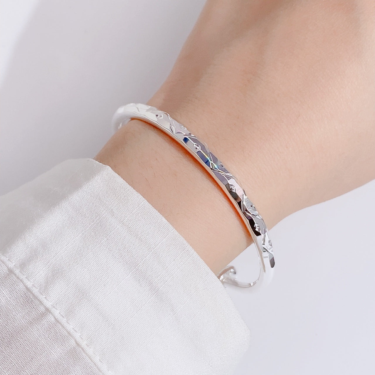 Wave Pattern Push-pull Silver Bracelet for Women