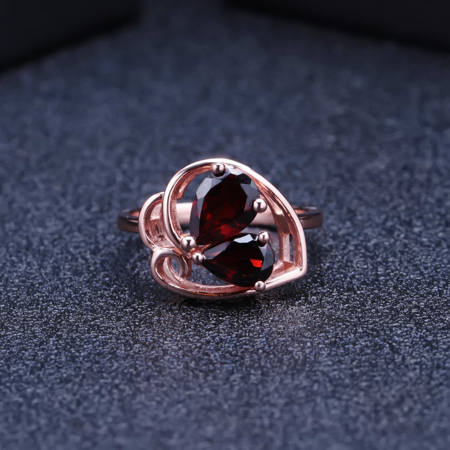 European Retro Design  Inlaid Natural Garnet Two Gemstones Plated 18k Rose Gold Ring for Women