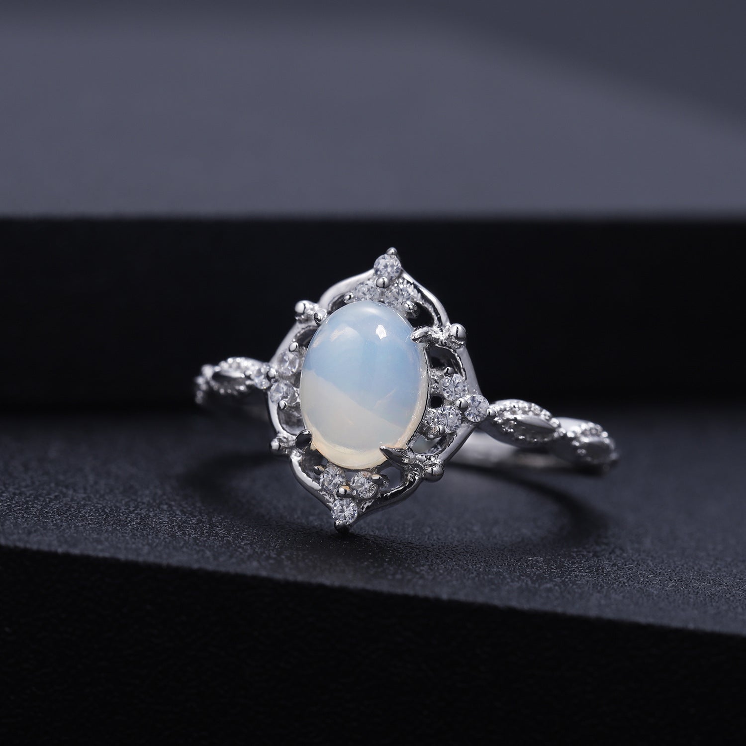 European Luxury Fashion Inlaid Natural Opal Jewelry Sterling Silver Ring for Women