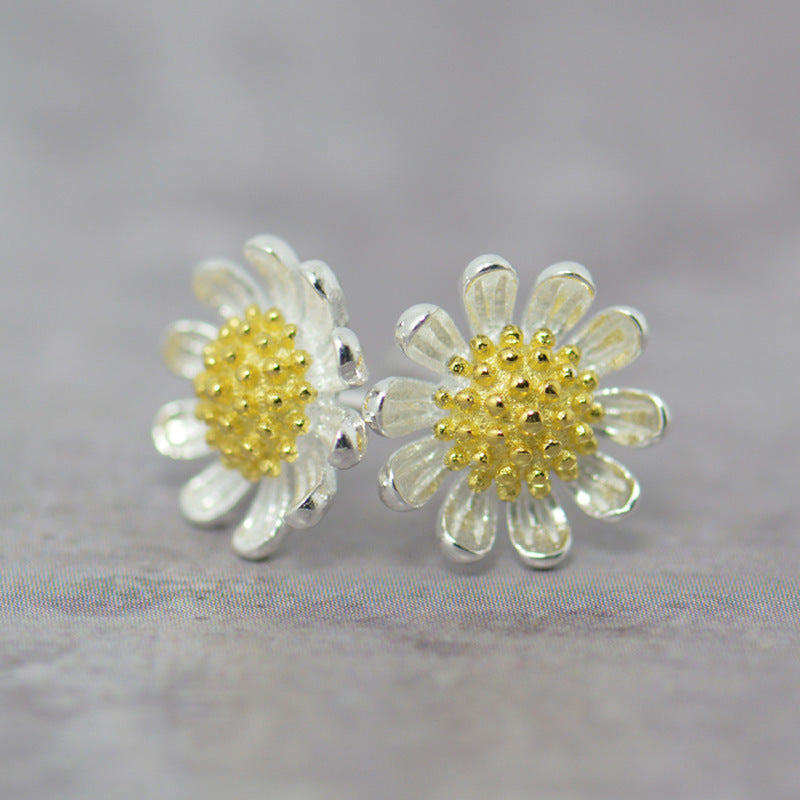 Small Daisy Flower Silver Studs Earrings for Women